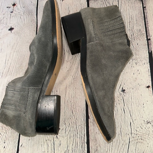 Dolce Vita Women’s Suede Slip On Booties - Picture 10 of 15